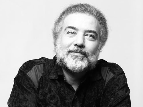 استاد داریوش موحد