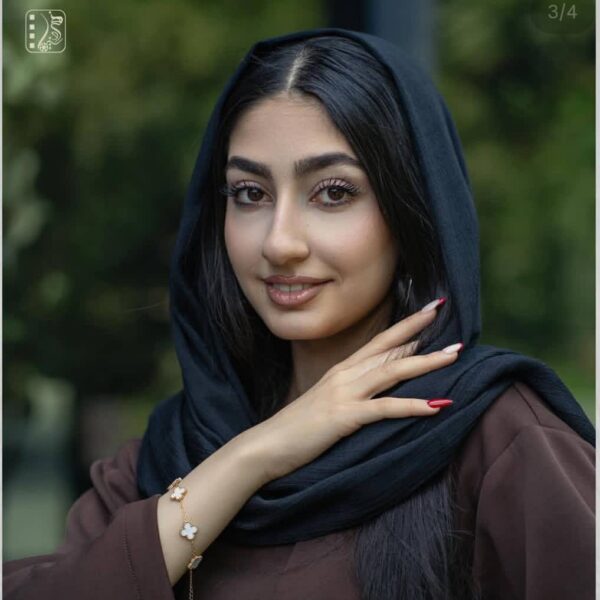 بیوگرافی شارمین افتخار